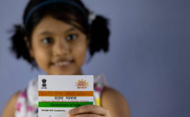 baccho ka aadhar